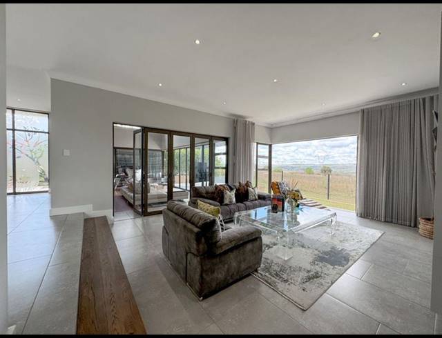 3 BEDROOM HOUSE FOR SALE IN MIDSTREAM RIDGE